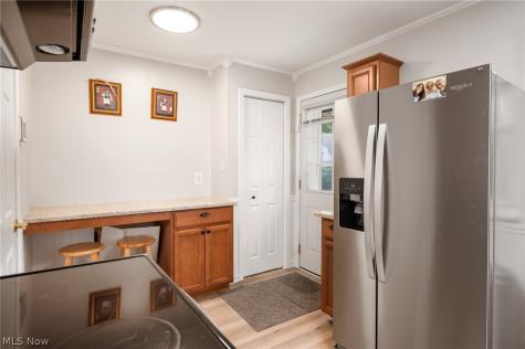 27030 Farringdon Avenue Euclid OH 44132