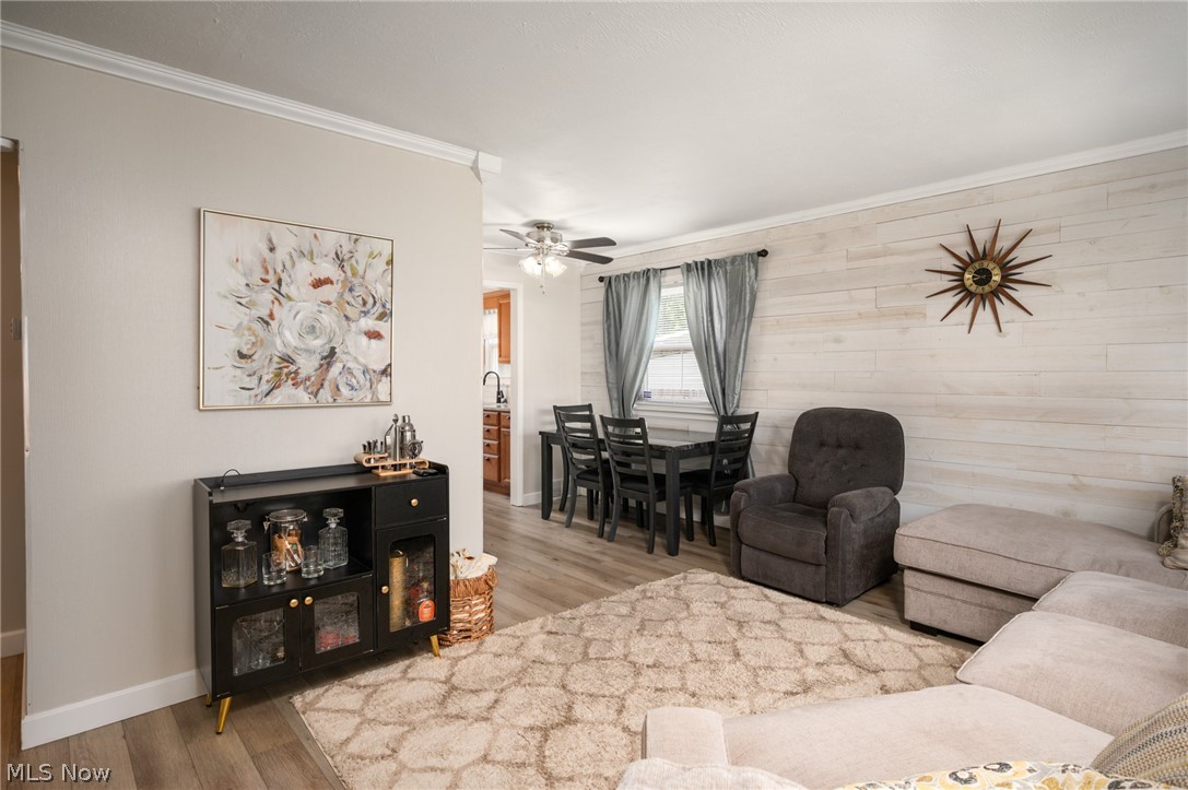 27030 Farringdon Avenue Euclid OH 44132
