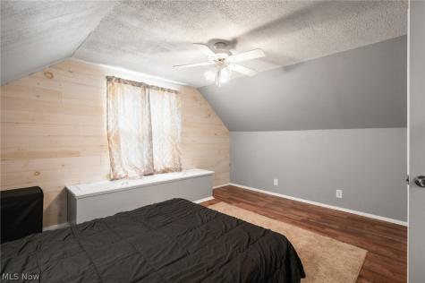 27030 Farringdon Avenue Euclid OH 44132