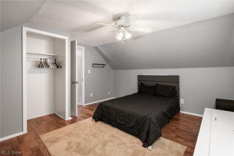 27030 Farringdon Avenue Euclid OH 44132