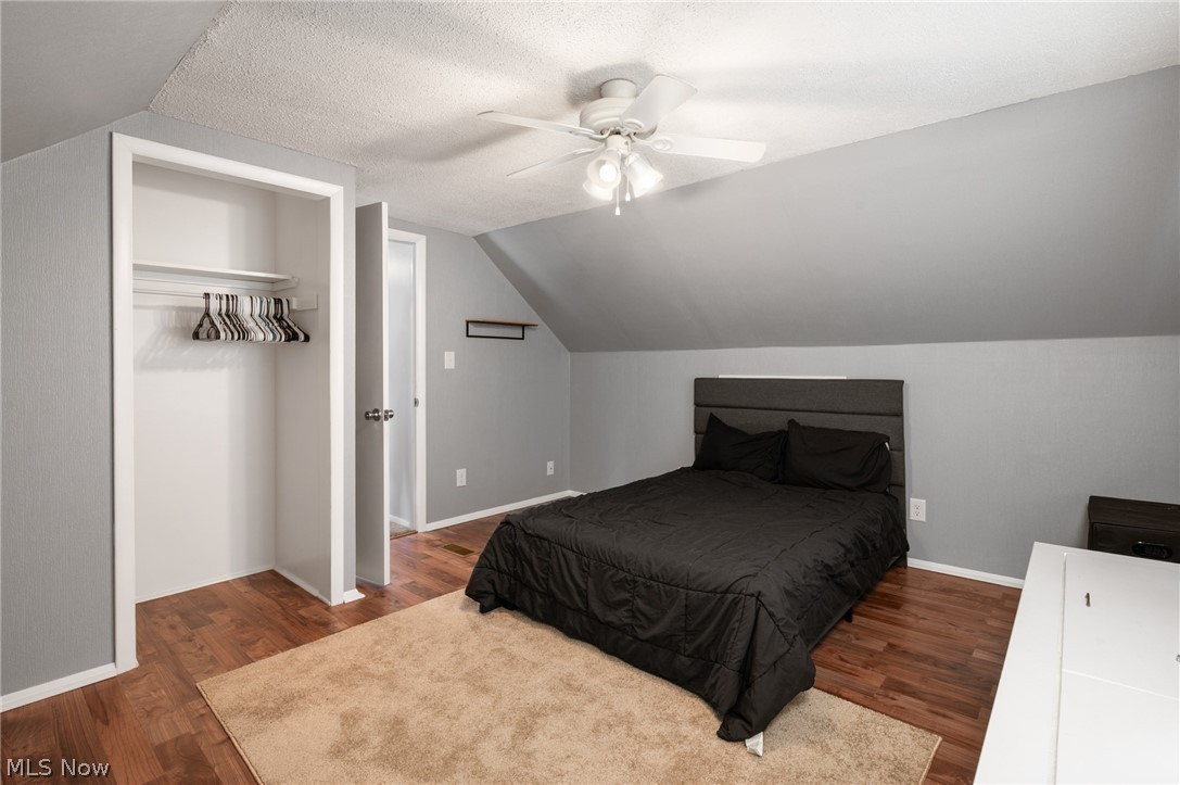 27030 Farringdon Avenue Euclid OH 44132