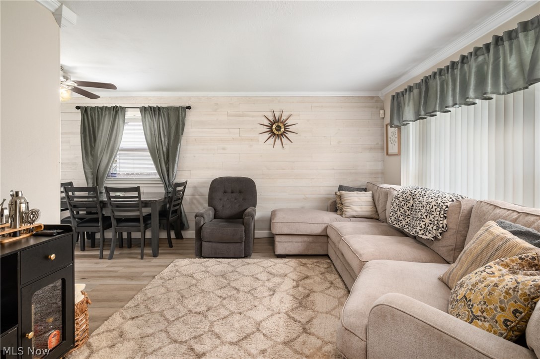 27030 Farringdon Avenue Euclid OH 44132