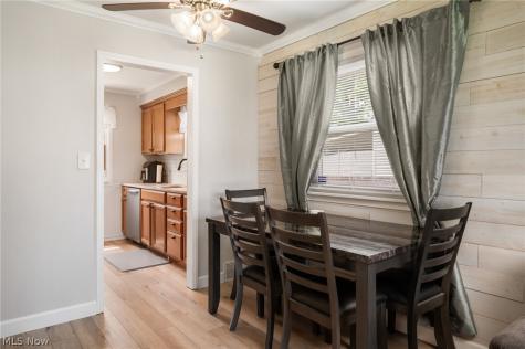 27030 Farringdon Avenue Euclid OH 44132