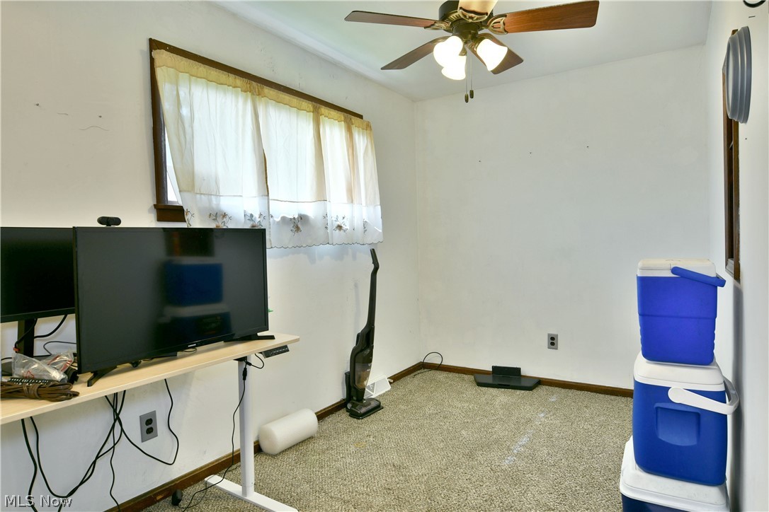 884 Keefer Road Girard OH 44420