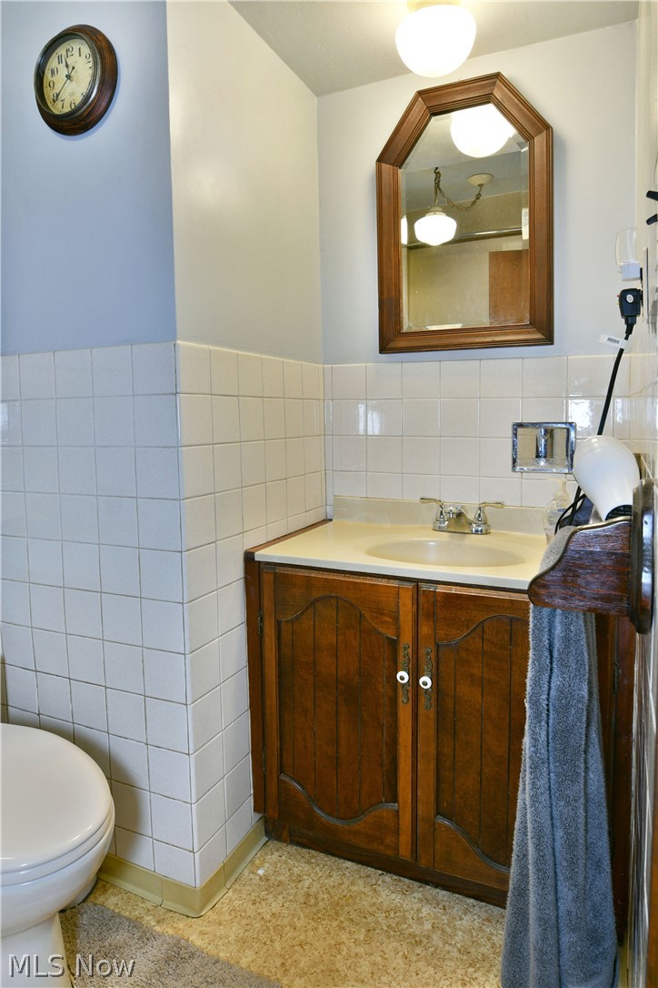 884 Keefer Road Girard OH 44420