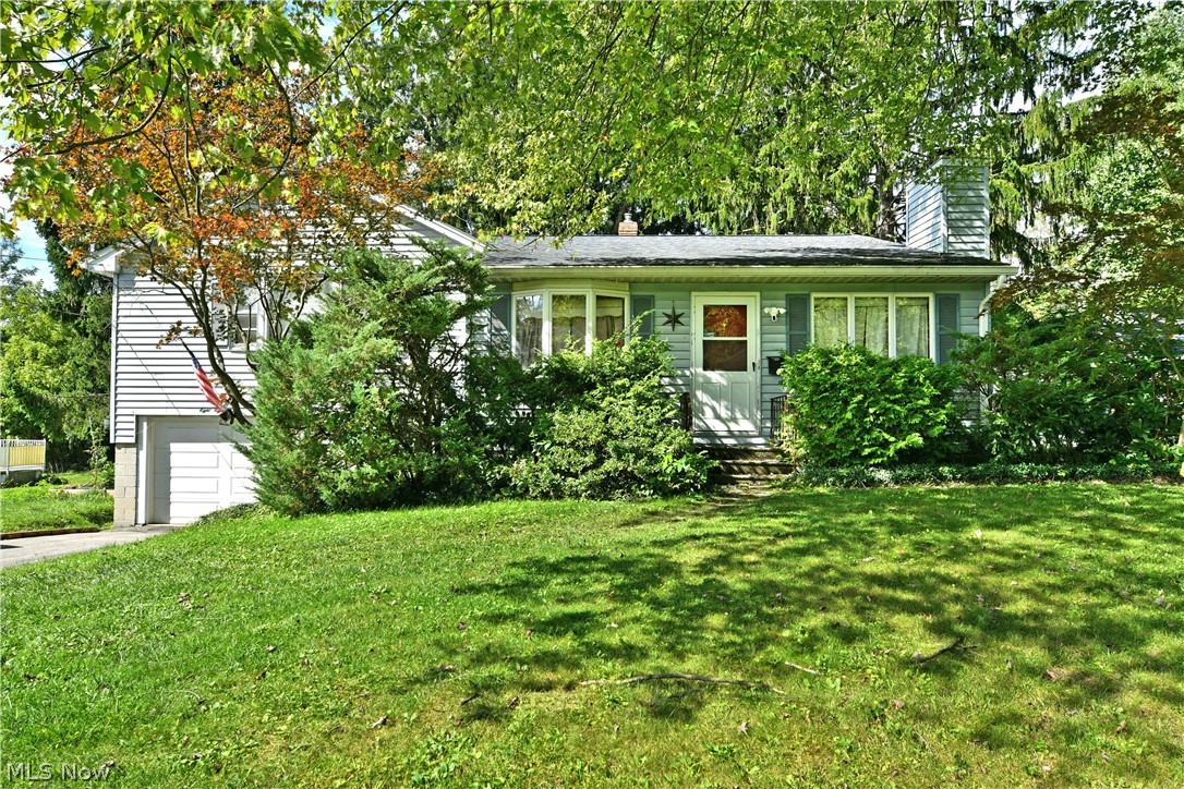 884 Keefer Road Girard OH 44420