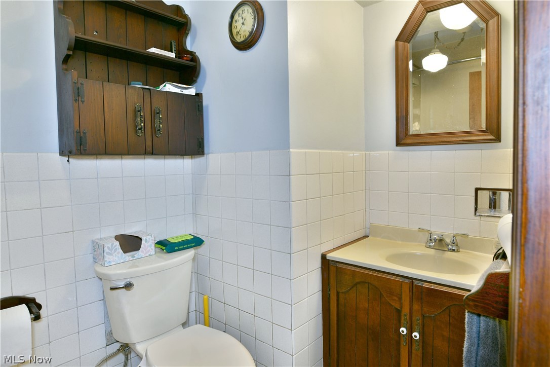 884 Keefer Road Girard OH 44420