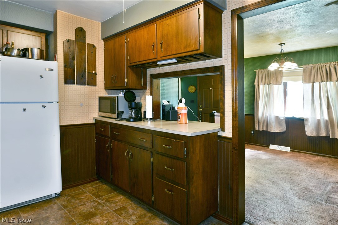 884 Keefer Road Girard OH 44420