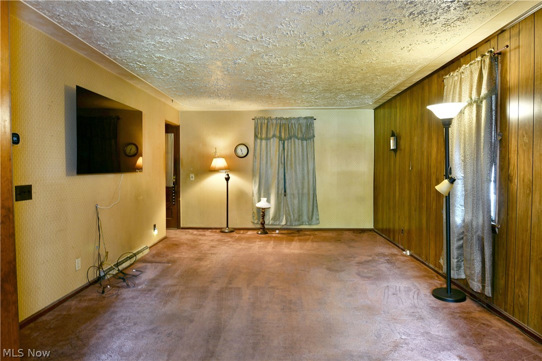 884 Keefer Road Girard OH 44420