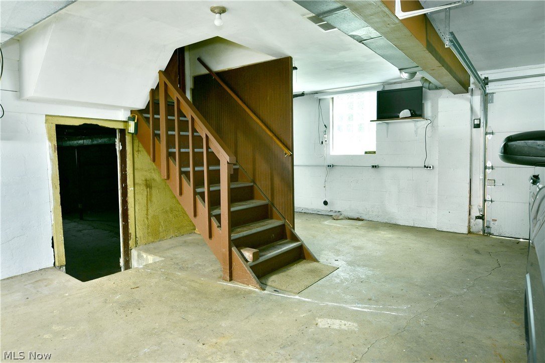 884 Keefer Road Girard OH 44420