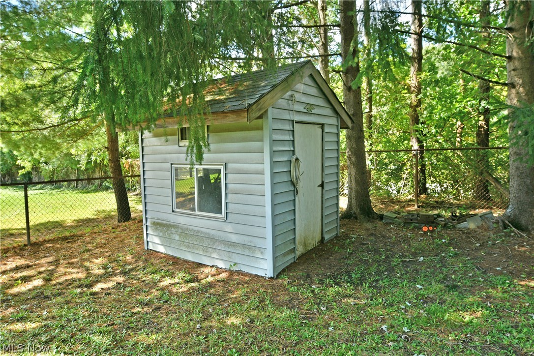 884 Keefer Road Girard OH 44420