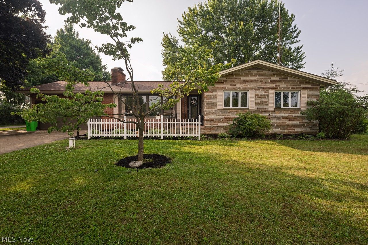 Canton OH, 3912 Rolling Ridge Road NE