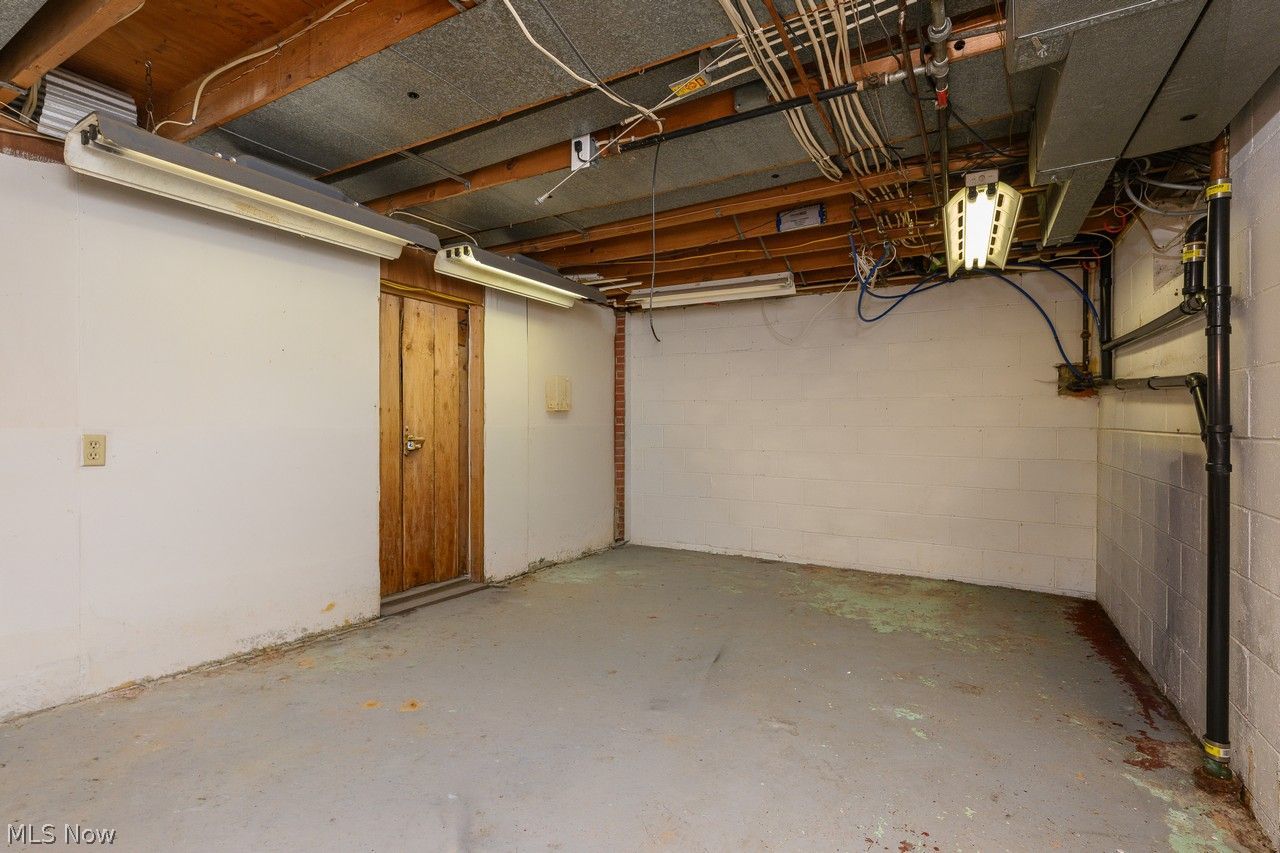 3912 Rolling Ridge Road NE Canton OH 44721