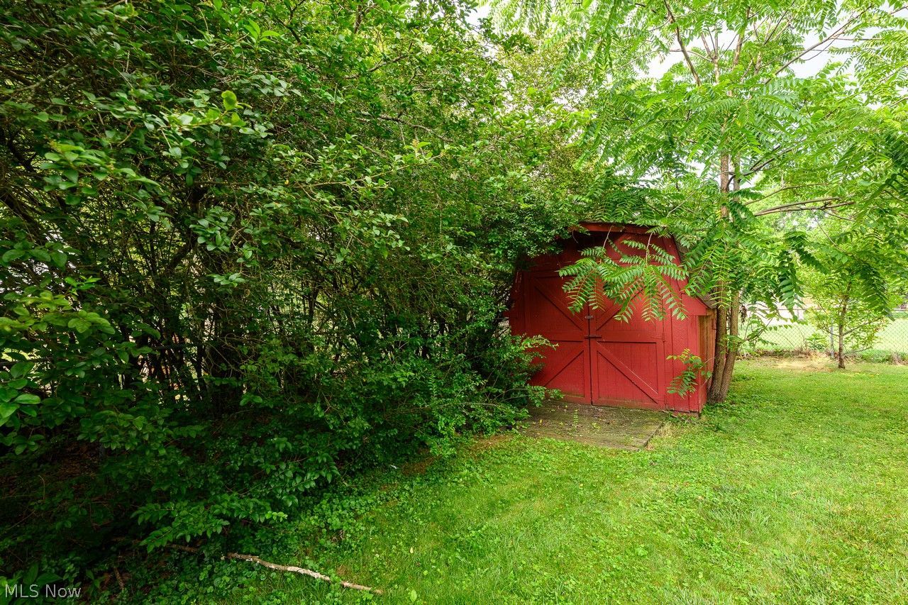 3912 Rolling Ridge Road NE Canton OH 44721
