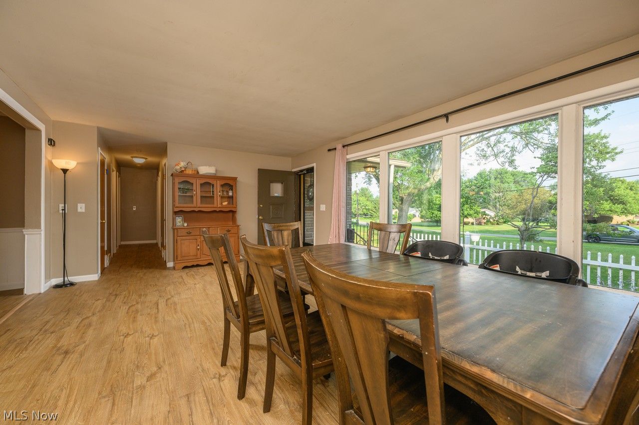 3912 Rolling Ridge Road NE Canton OH 44721