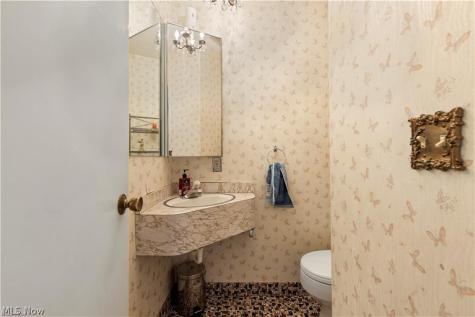 8295 Mentorwood Drive Mentor OH 44060