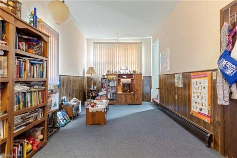 8295 Mentorwood Drive Mentor OH 44060