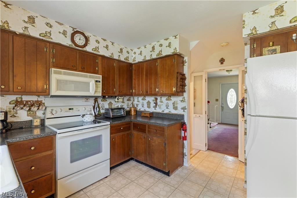 8295 Mentorwood Drive Mentor OH 44060