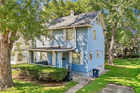 989 Amelia Avenue Akron OH 44302