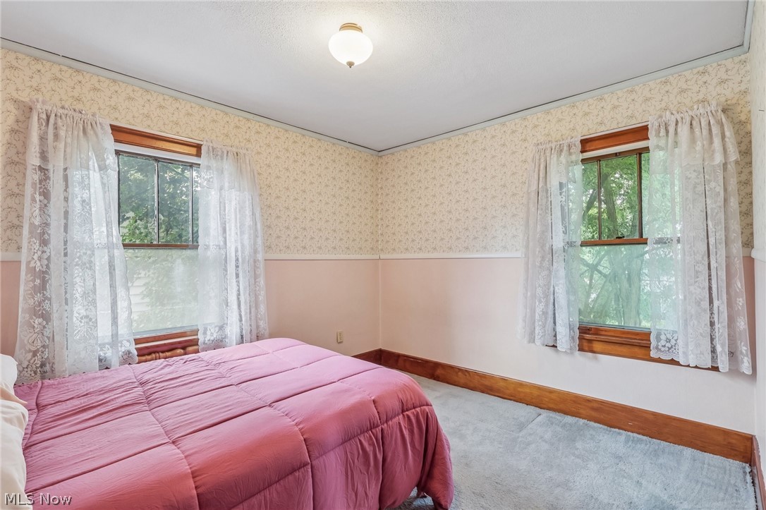 989 Amelia Avenue Akron OH 44302