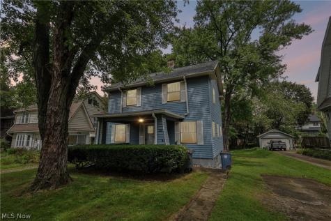 989 Amelia Avenue Akron OH 44302