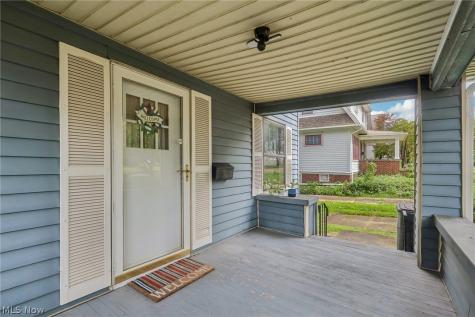 989 Amelia Avenue Akron OH 44302