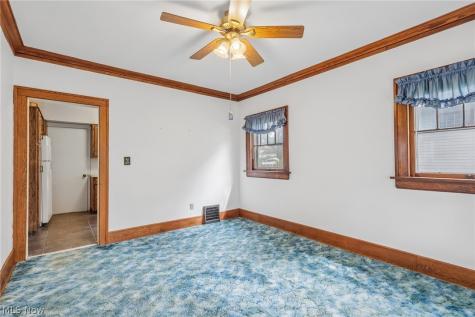 989 Amelia Avenue Akron OH 44302