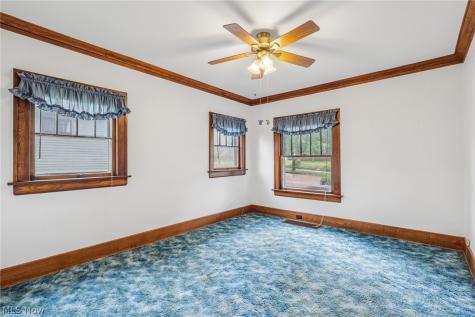 989 Amelia Avenue Akron OH 44302
