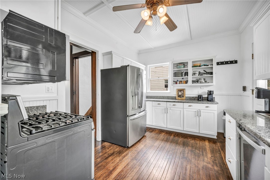 146 Harrison Street Elyria OH 44035