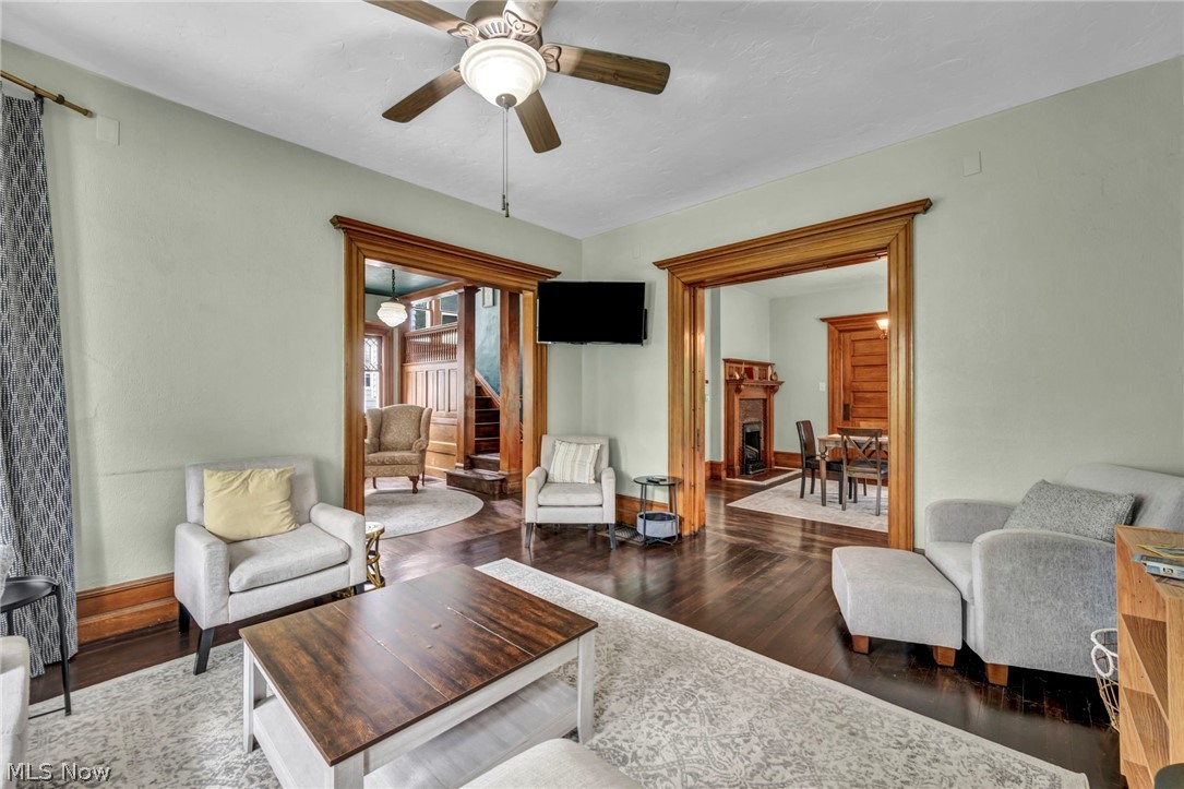 146 Harrison Street Elyria OH 44035