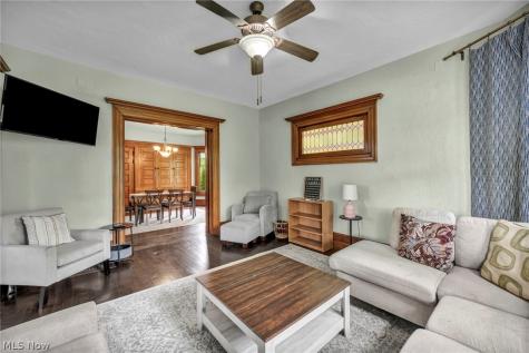 146 Harrison Street Elyria OH 44035