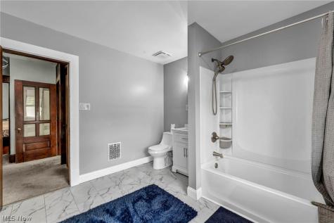 146 Harrison Street Elyria OH 44035