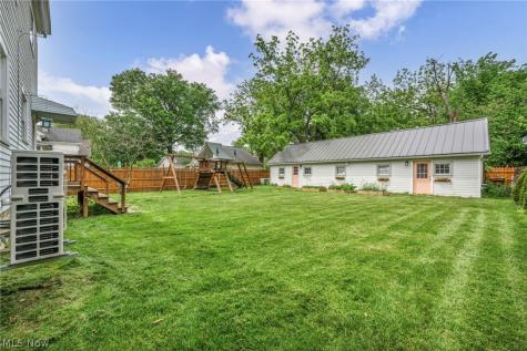 146 Harrison Street Elyria OH 44035