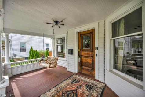 146 Harrison Street Elyria OH 44035