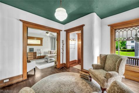 146 Harrison Street Elyria OH 44035