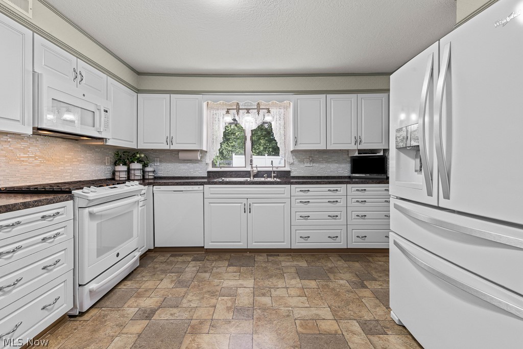 2151 Beach Drive Akron OH 44312