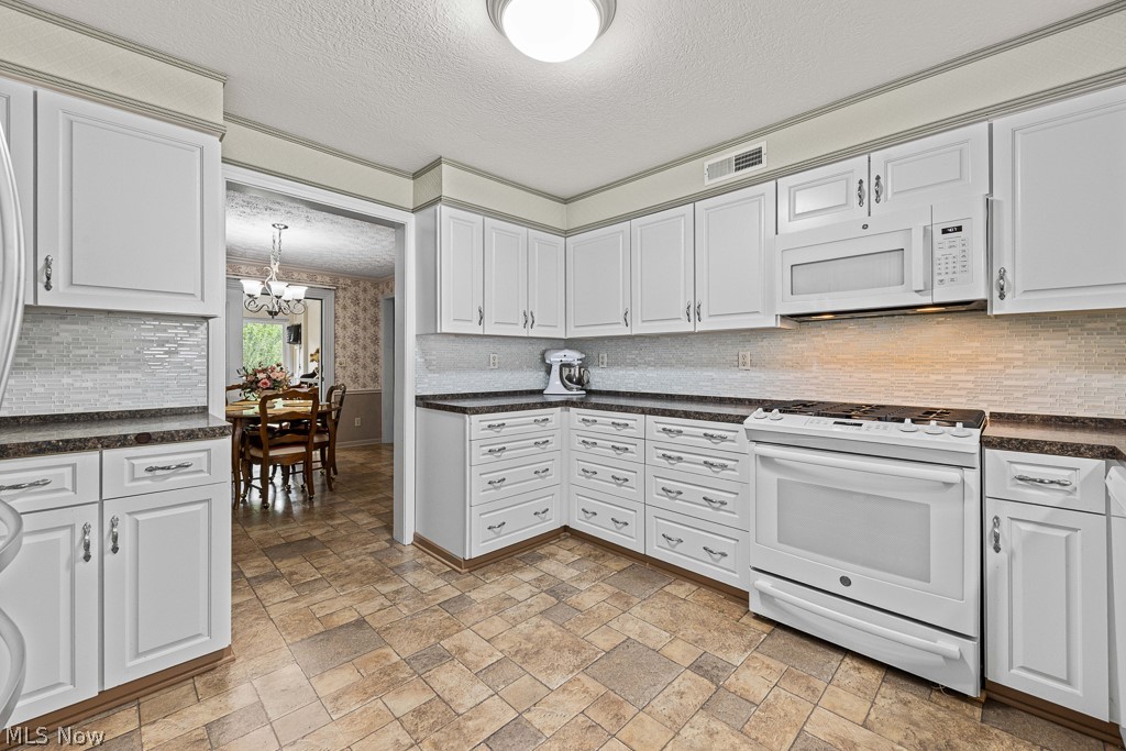 2151 Beach Drive Akron OH 44312
