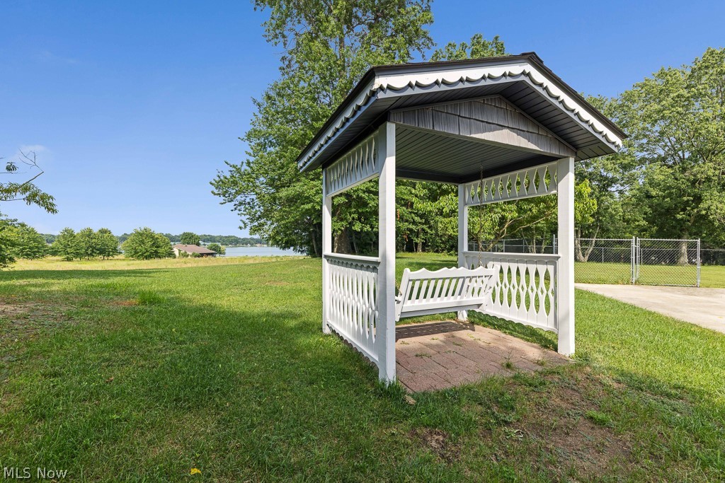 2151 Beach Drive Akron OH 44312