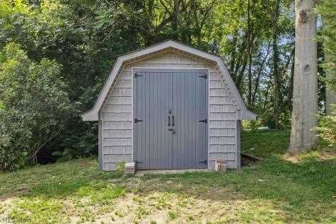 2151 Beach Drive Akron OH 44312