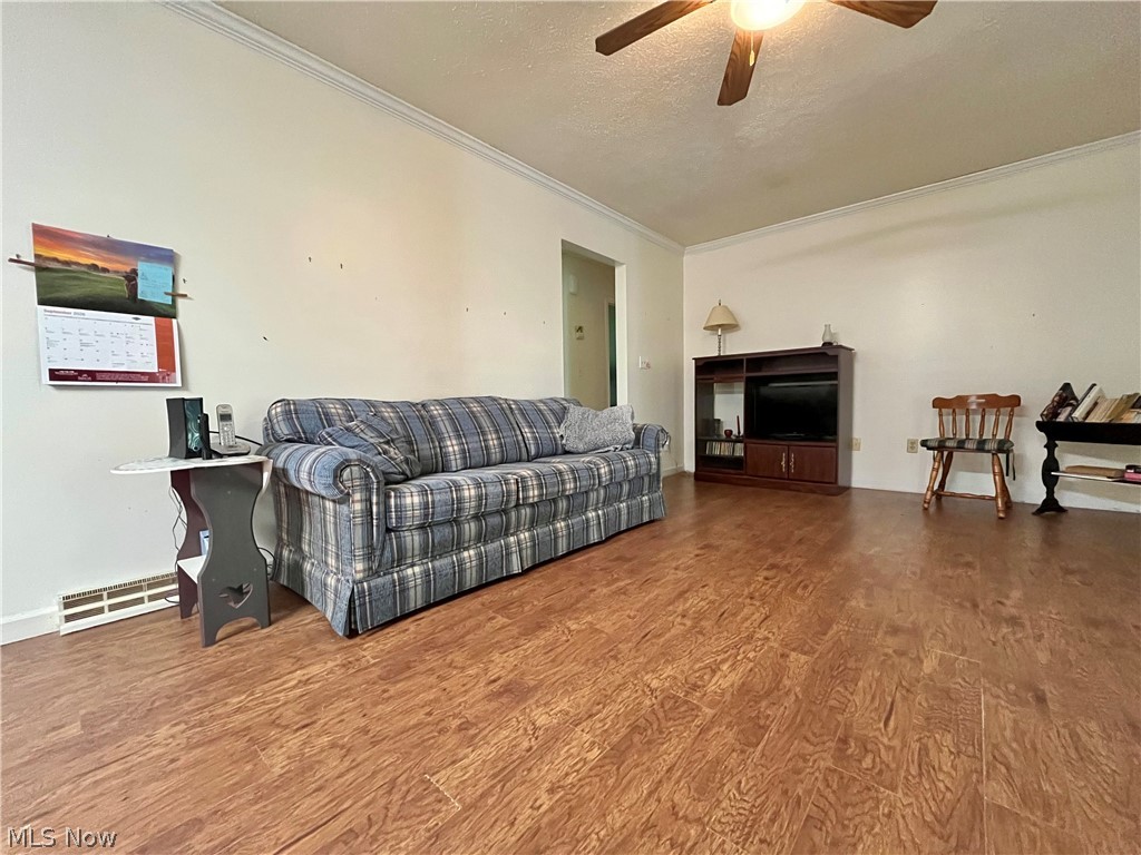12 Surrey Lane Geneva OH 44041