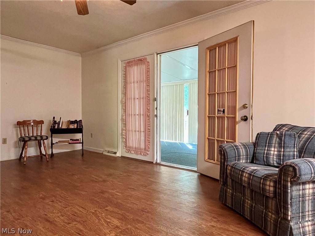 12 Surrey Lane Geneva OH 44041