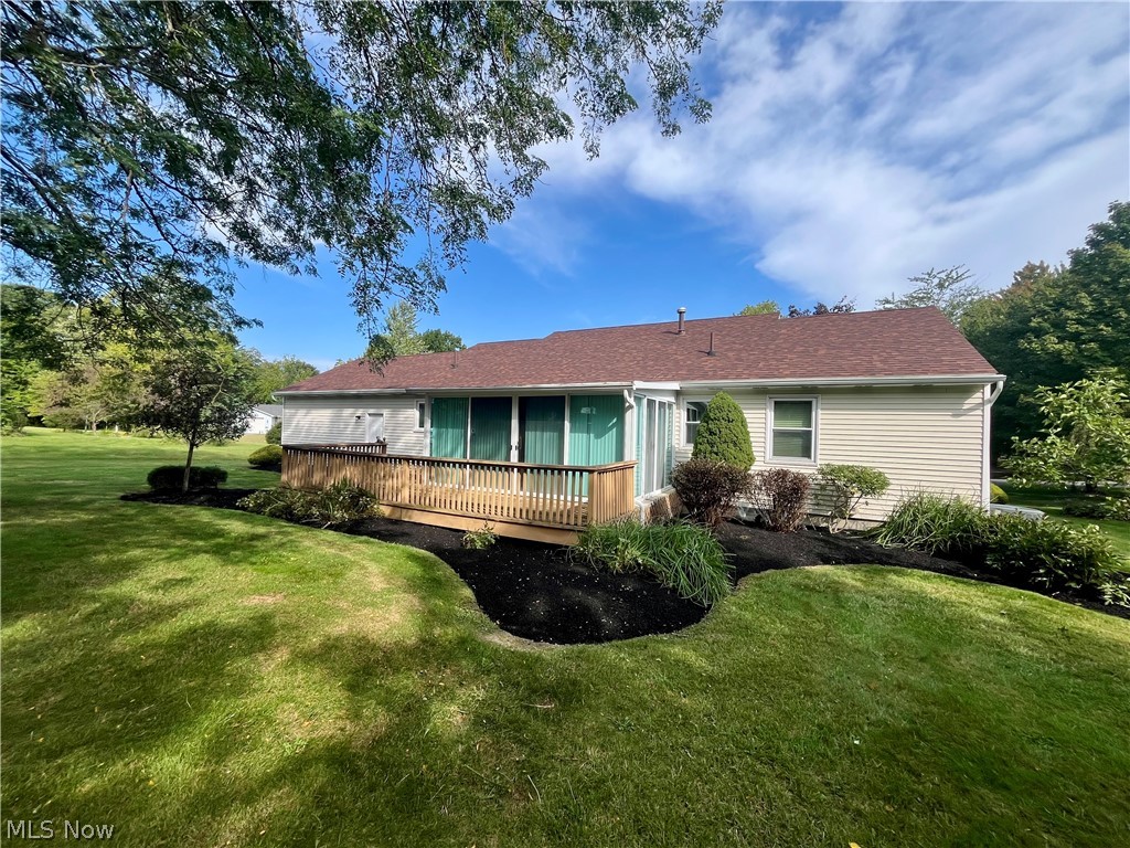 12 Surrey Lane Geneva OH 44041