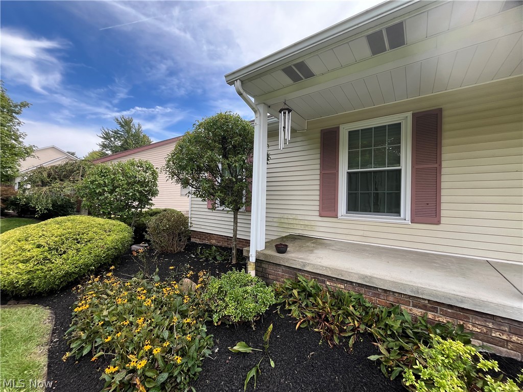 12 Surrey Lane Geneva OH 44041
