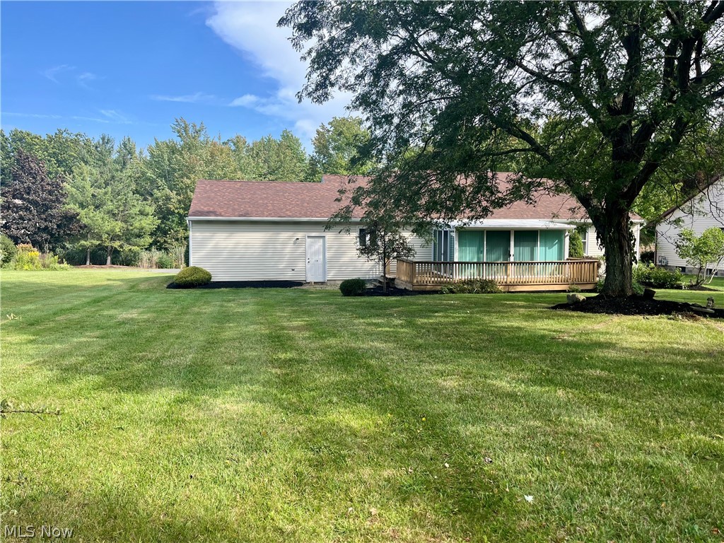 12 Surrey Lane Geneva OH 44041