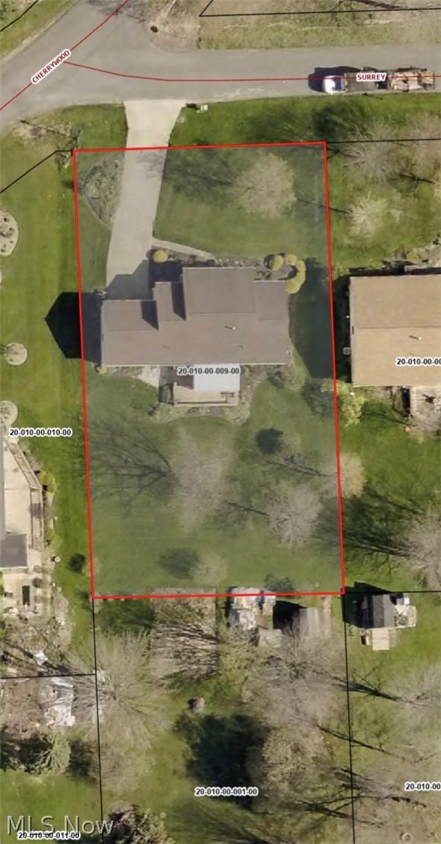 12 Surrey Lane Geneva OH 44041