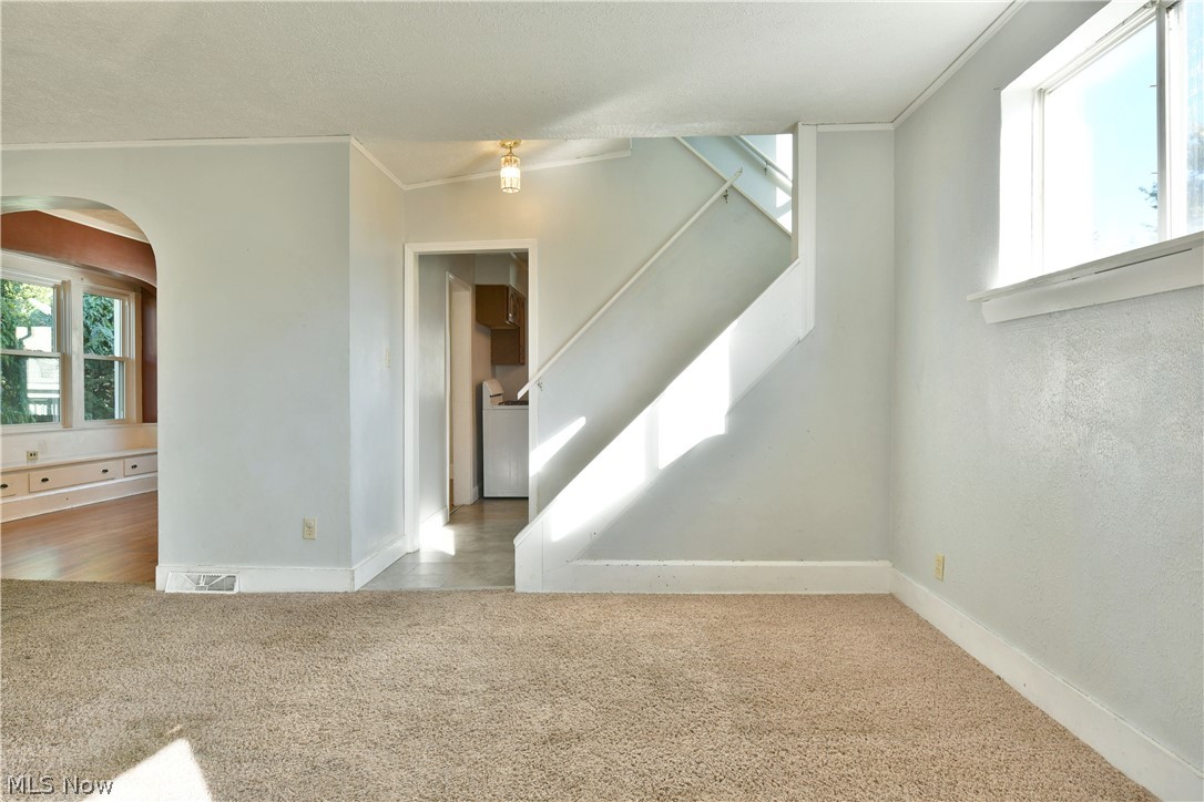 28 Walnut Street Struthers OH 44471