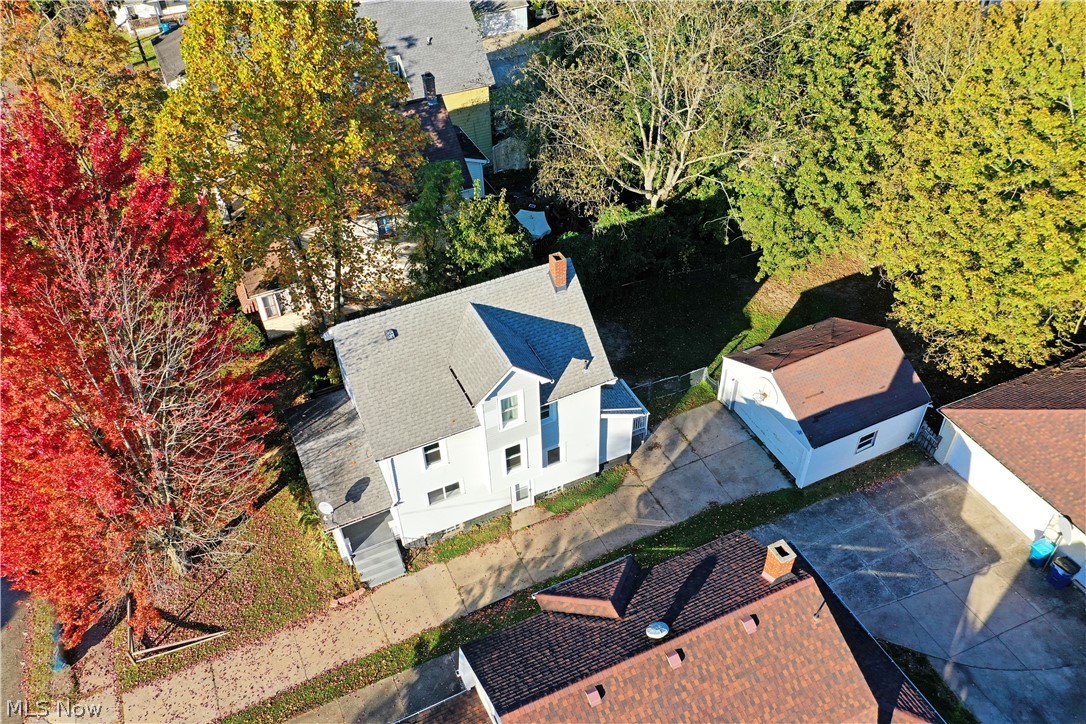 28 Walnut Street Struthers OH 44471