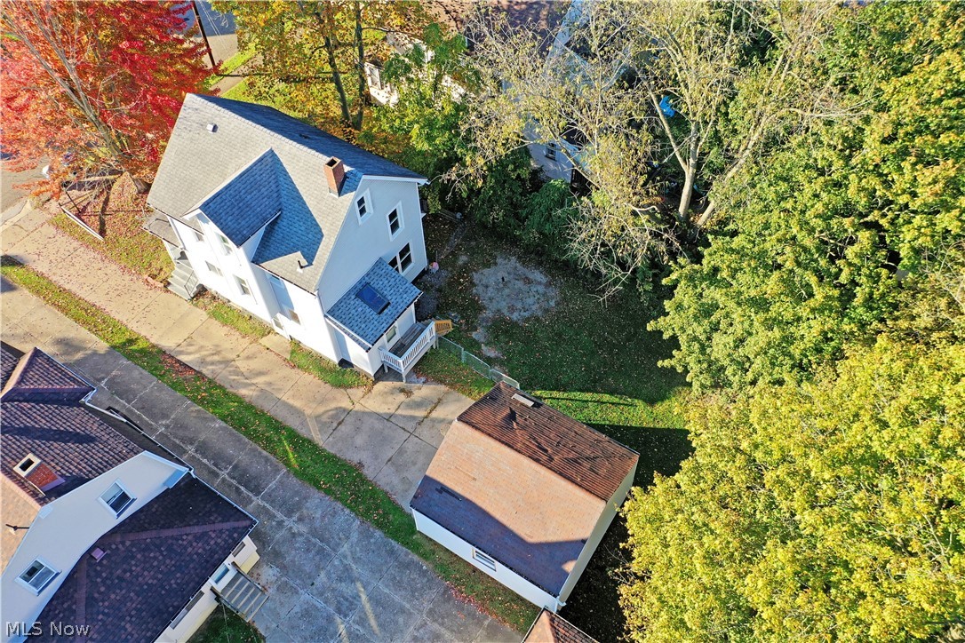 28 Walnut Street Struthers OH 44471