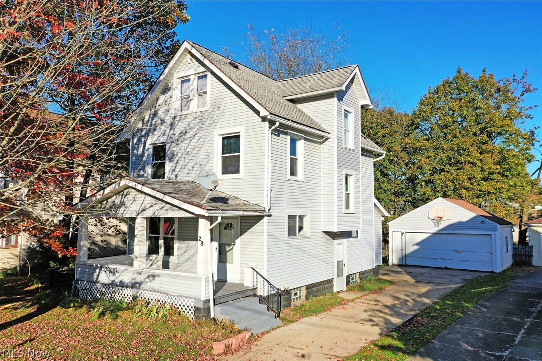 28 Walnut Street Struthers OH 44471