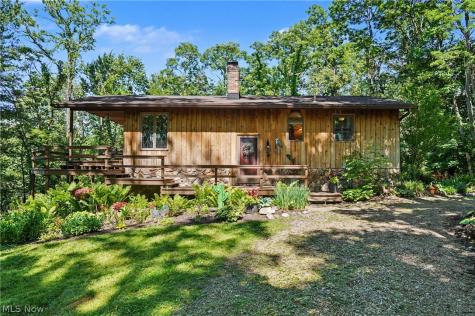 2216 N Medina Line Road Akron OH 44333